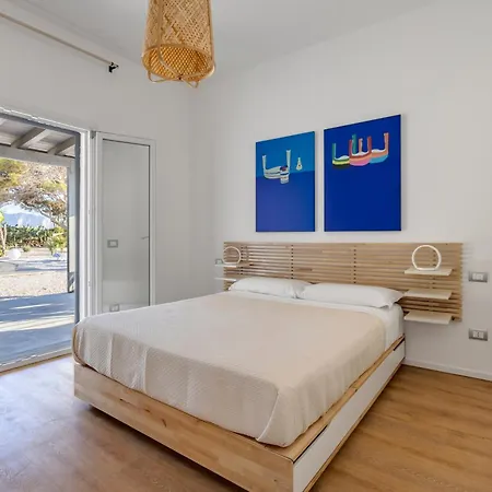 Villa Con Piscina E Sul Mare *