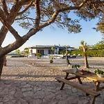 Villa Con Piscina E Sul Mare *
