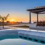 Villa Con Piscina E Sul Mare